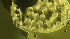 آلة طحن الأسنان Yucera 5X وكتلة الزركونيا للبيع الساخن لمختبر الأسنان وعيادة الأسنان