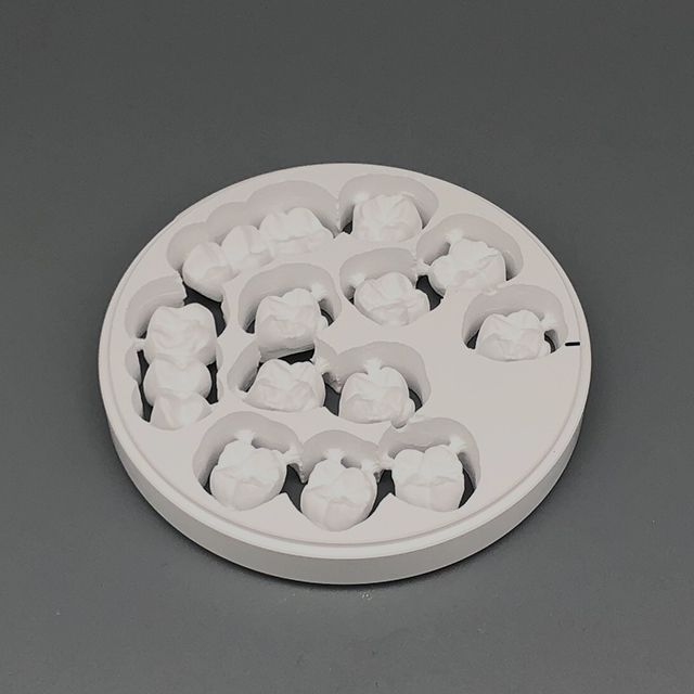 YUCERA 98mm HT عالية الشفافية مواد طب الأسنان Cad Cam الشركة المصنعة لمختبر الأسنان المواد الاستهلاكية كتلة الزركونيا سعر المصنع