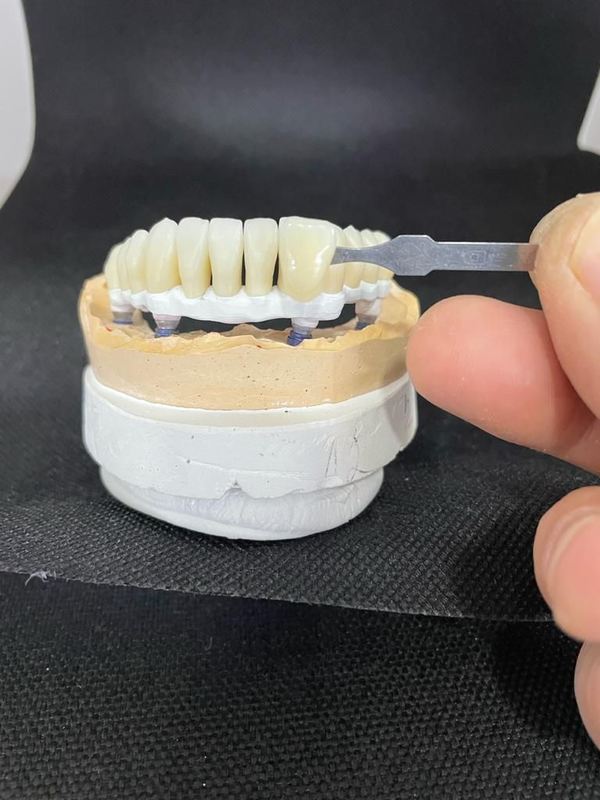 كتلة زركونيا الأسنان Yucera False 4D Pro Teeth Dental Lab Supply قرص زركونيا Cad Cam Dental