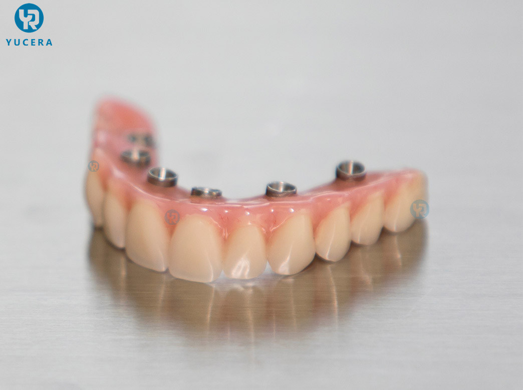 Yucera PMMA أحادي الطبقة للأسنان المتينة لتصنيع بدلات الأسنان الموثوقة وعالية الجودة